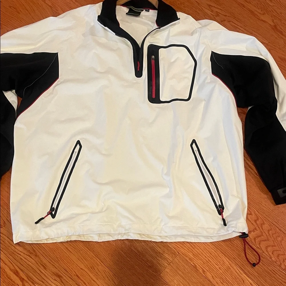 Mizuno Black‎ and White Windbreaker with Red Details